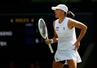　女子シングルス１回戦で勝利したイガ・シフィオンテク＝ウィンブルドン（共同）