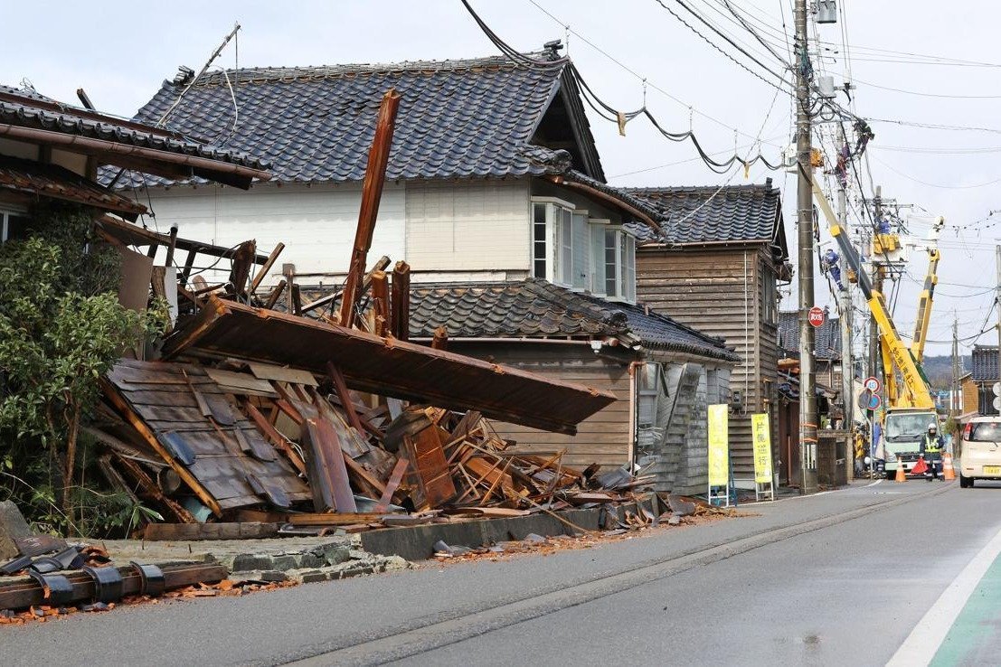 ヒート・ストローク 熱射病のカルテ: 事件か事故か災害か もし能登半島地震で原発事故が起こっていたら…「屋内退避できない状況
