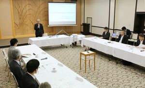 新潟市の液状化対策などについて専門家が話し合った検討会議=5月22日、新潟市中央区一番堀通町