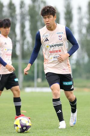 2試合連続ゴールに期待のかかるFW谷口海斗=聖籠町