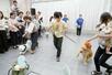 「わんわん運動会」で交流を深める「ヘーベルメゾンPAWTNER」の入居者