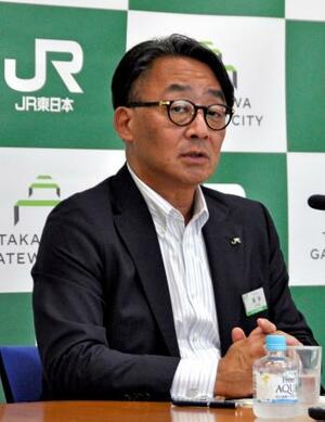 記者会見するJR東日本の喜勢陽一社長=9日午後、東京都渋谷区