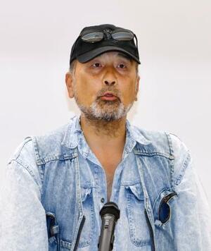 福井市で開かれた集会に出席した前川彰司さん=21日午後