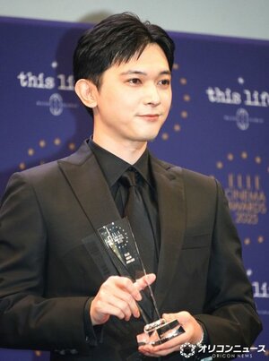 『ELLE CINEMA AWARDS 2025』授賞式に登壇した吉沢亮 (C)ORICON NewS inc.