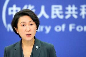 　記者会見する中国外務省の毛寧報道局長＝７日、北京（共同）