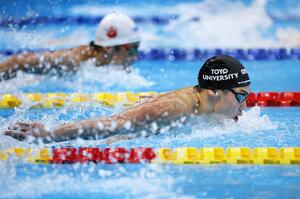 男子400メートル個人メドレー決勝 バタフライで力泳する西川我咲=東京アクアティクスセンター