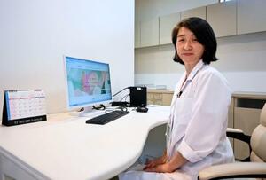 「うわのまちクリニック」の高田恵子院長=5月、栃木県鹿沼市