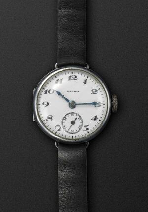 1924年に発売され、文字盤に初めて「SEIKO」と記された腕時計