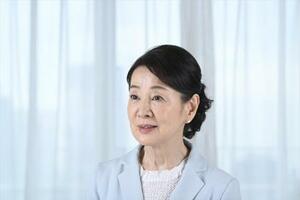 「『戦後』がずっと続くことを願っています」と話す吉永小百合さん