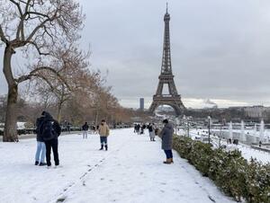 　パリのエッフェル塔＝７日（ゲッティ＝共同）
