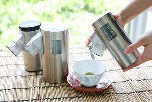 毎回同じ量の茶葉やコーヒー粉末を取り出せる「ちゃっと筒」
