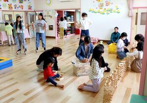 リニューアルを経て再開した坂井輪児童館。子どもたちの楽しげな声が響く=新潟市西区寺尾上3
