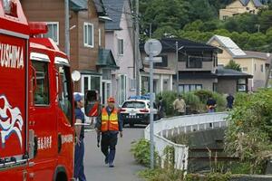 ヒグマ1頭が駆除された現場付近=18日午前4時46分、北海道福島町