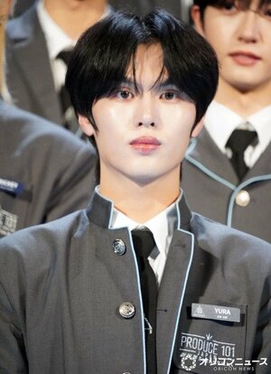 テーマソングセンターのYURA （C）ORICON NewS inc.