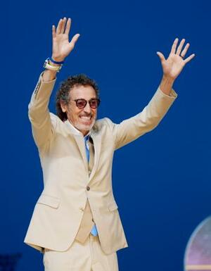 東京・大井競馬場でのイベントに参加したサッカー元日本代表のラモス瑠偉さん=1日