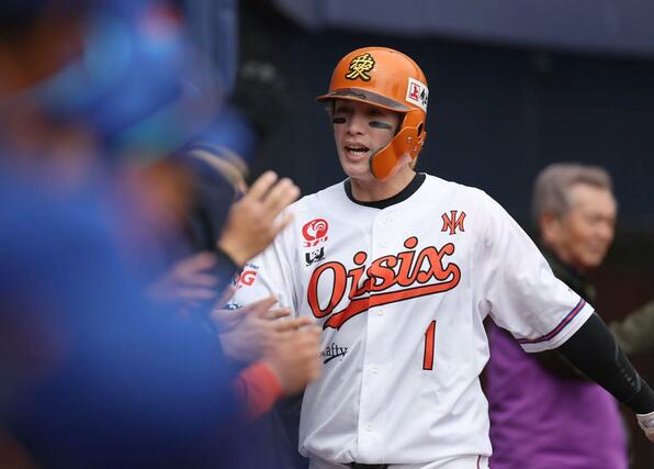 １回オイシックス、園部佳太の適時打で生還した陽岱鋼