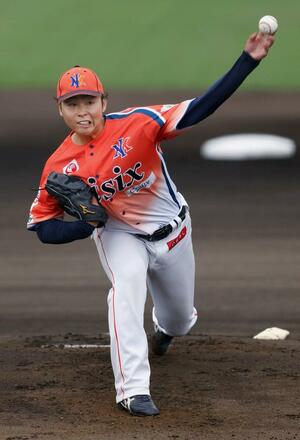 オイシックス－ロッテ　オイシックスの先発目黒宏也＝長岡市悠久山球場