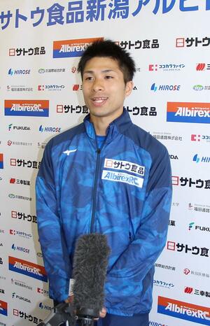 世界室内陸上の代表に決まり、喜びを語る長谷川直人=新潟市中央区