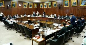 再審制度を見直す刑訴法改正案に関する質疑を実施した参院法務委=23日午前