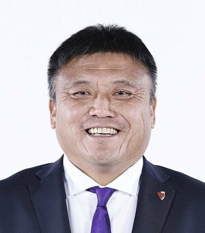 曺貴裁氏