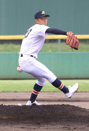 日本文理－三条　先発した日本文理の野本蒼太投手＝新発田市五十公野