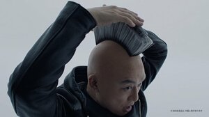 HaRENOの新CM「固定観念を疑う」篇に出演する香取慎吾（C）AbemaTV,Inc.