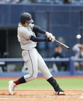 長野商業－関根学園　関根学園２回２死一、二塁、池田栞太が２点三塁打を放ち先制。２－０＝エコスタ