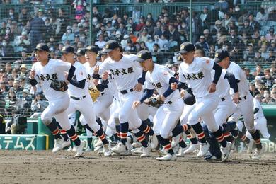 センバツ高校野球】日本文理が高知農に8-1で勝利、15年ぶりのセンバツ