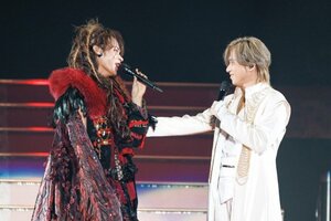 『MOUSE PEACE FES.2025 2nd Bite』2days2日目に出演した（左から）上田竜也、堂本光一