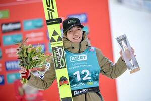 　Ｗ杯ジャンプ男子個人第２８戦で２位に入った二階堂蓮＝プラニツァ（共同）