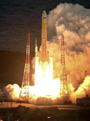 鹿児島県の種子島宇宙センターから打ち上げられるH3ロケット5号機=2月