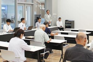 魚沼市がまとめた第3次総合計画案の市民説明会=魚沼市小出島
