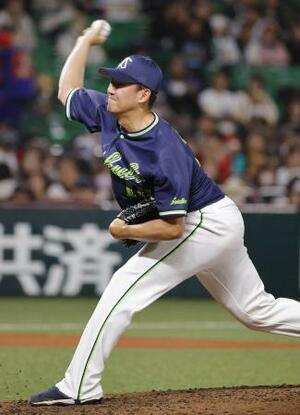 6回から4番手で登板したヤクルト・奥川=みずほペイペイドーム