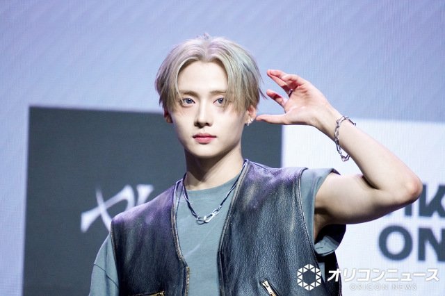 ALD1 デビューショー 1日目 サノク サンウォン トレカ