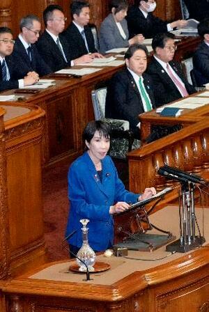 参院本会議の代表質問で答弁する高市首相=6日午後