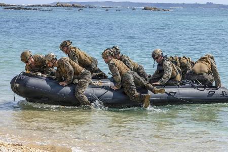 米海兵隊、3月にインド洋で訓練 沖縄駐留の部隊、水陸両用作戦 | 新潟日報