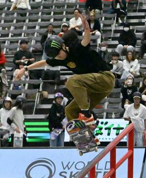 女子ストリート準決勝に出場した赤間凛音=北九州メッセ