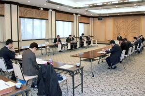 J-クレジットの普及に向けた取り組みなどが話し合われた総会=新潟市中央区一番堀通町