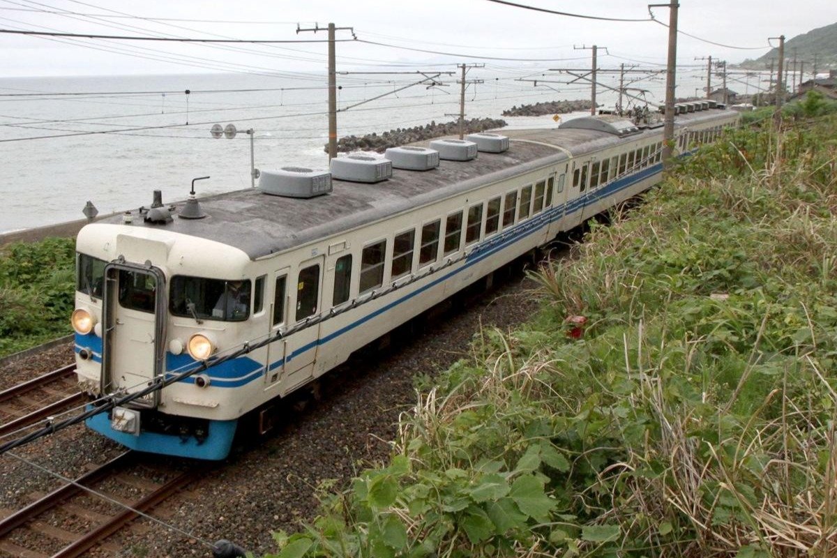 トキ鉄観光列車が白地に青「新北陸色」に！塗り替えのため2026年1月