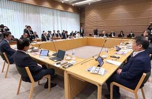 東京都内で開かれた関東地方知事会の定例会合=26日午後
