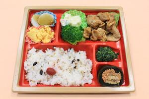 燕市の食材をふんだんに使った「新健康弁当」