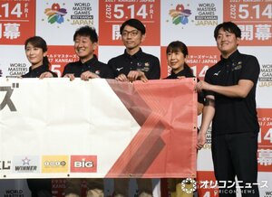 『ワールドマスターズゲームズ2027関西』のエントリー開始プレス発表会に参加した(左から)西村麻子、柴田博、福谷清志、関純子、平松翔馬 (C)ORICON NewS inc.