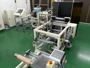 ワイヤードが開発したレーザー加工装置=三条市