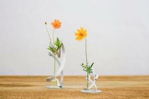 丸信金属工業のアルミ製品ブランド「ALART」の花器