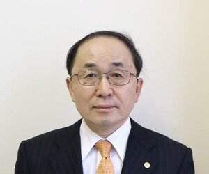 天野市栄氏