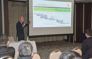 シーズン移行の課題について語る中野幸夫社長=新潟市中央区