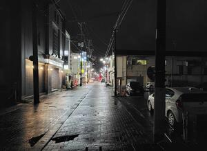 観光地としてのアピールについて市議会で議論された本寺小路=三条市本町2