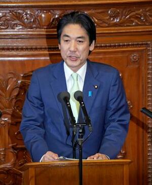 　衆院本会議で経済演説する城内経済財政相＝２０日午後