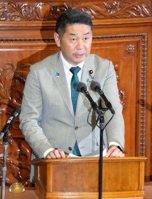 　衆院本会議で代表質問する原山大亮氏（日本維新の会）
