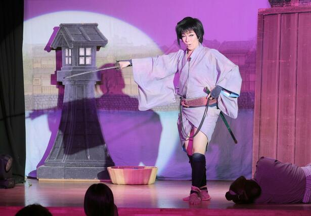 
第１部のお芝居「木曽節新三」のワンシーン
